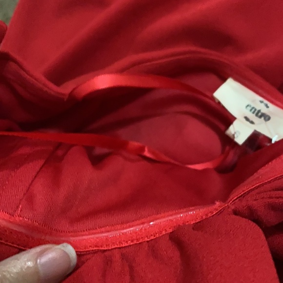 Entro red strapless ruffle detailed romper size small, NWT - Picture 4 of 7